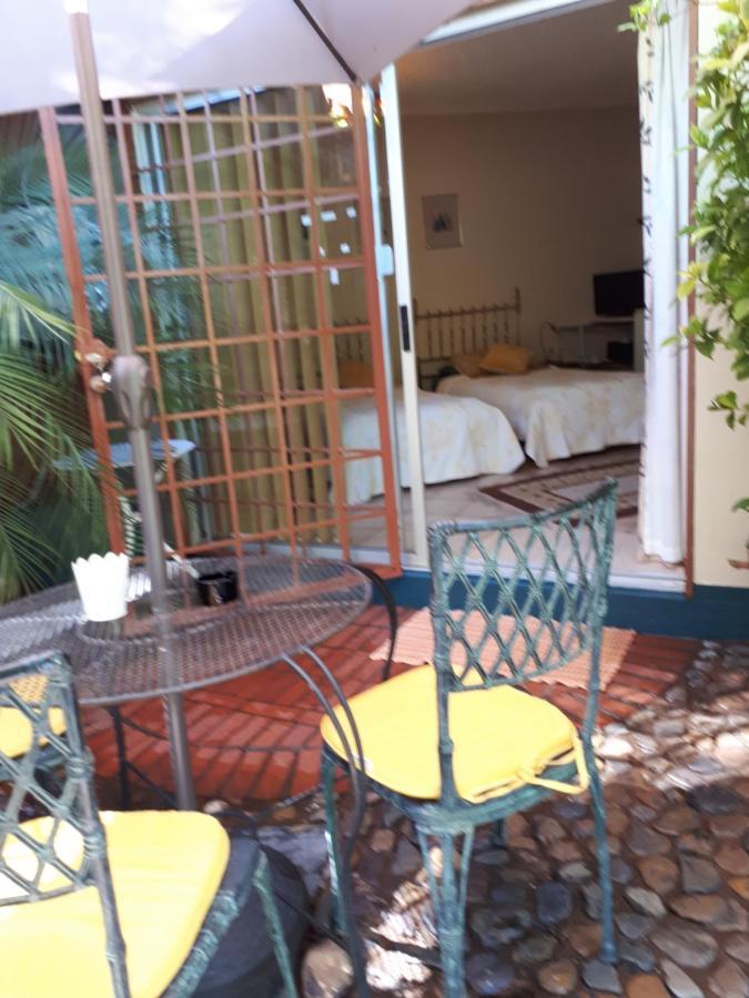 A La Fugue Hotel Upington Exterior photo