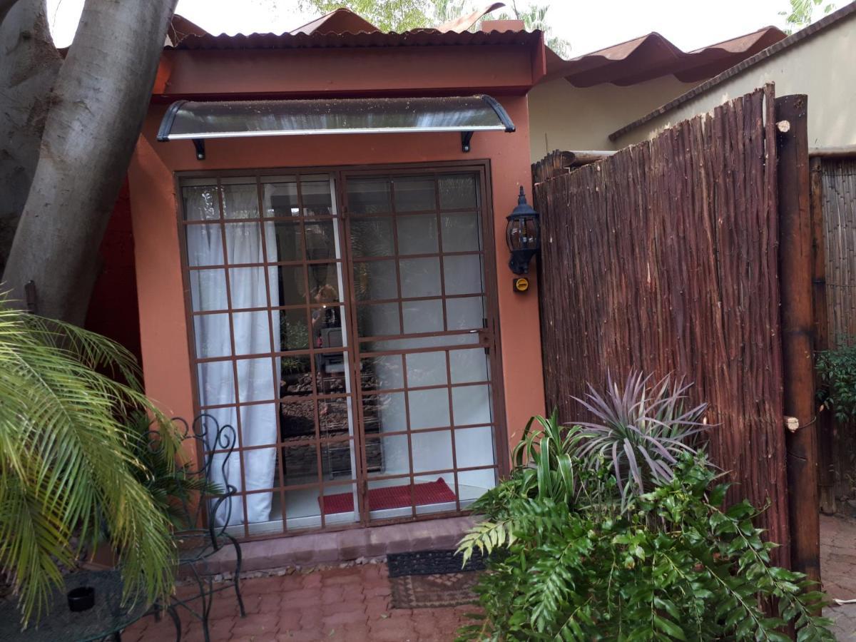 A La Fugue Hotel Upington Exterior photo