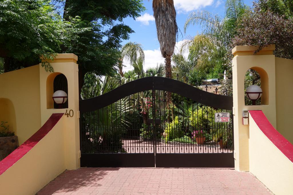 A La Fugue Hotel Upington Exterior photo